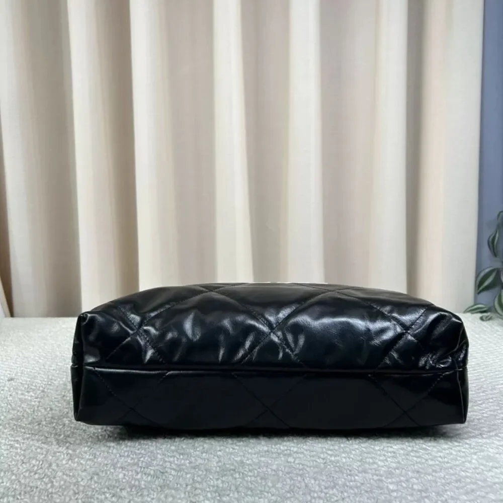 Chanel Women Pre-Loved Bag Very Good Condition